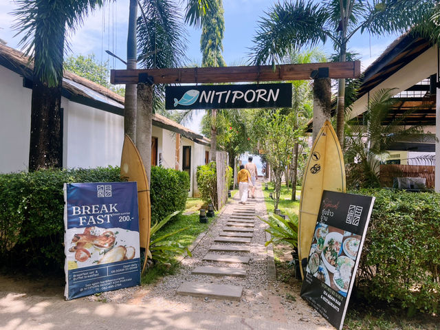 Nitiporn resort koh phayam & seaagain cafe