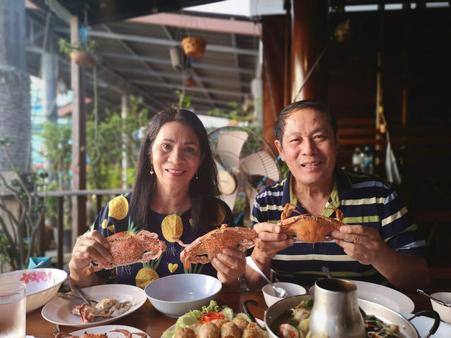 นอนโฮมสเตย์ กินปู ที่บ้านชานสมุทรโฮมสเตย์