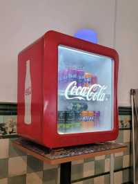 Refresh yourself in Le Shan Cafe, Telok Ayer St. 