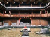 福建漳州南靖土樓：住進這間土樓，強過逛100個！