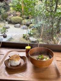 【福岡グルメ】山の上の古民家カフェ☕️窓からの景色を楽しめる✨