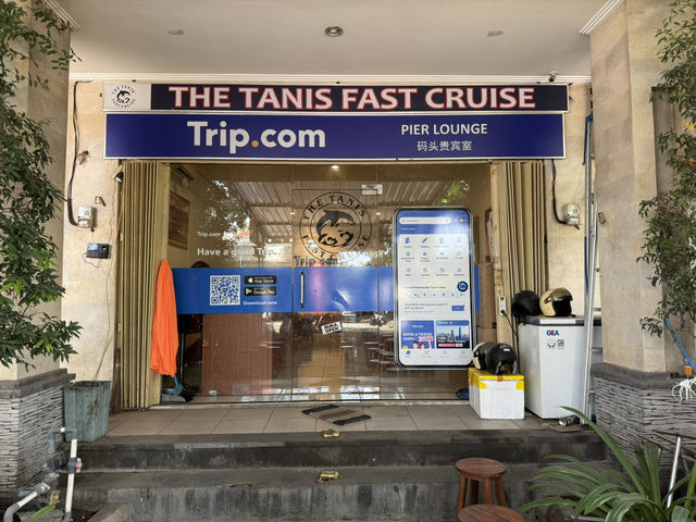 Boarding ferry at Sanur Harbour