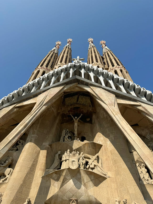 Barcelona: Where Gaudí’s Dreams Touch the Sky