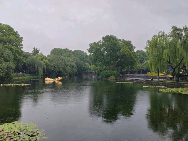 ทะเลสาบซีหู (西湖)