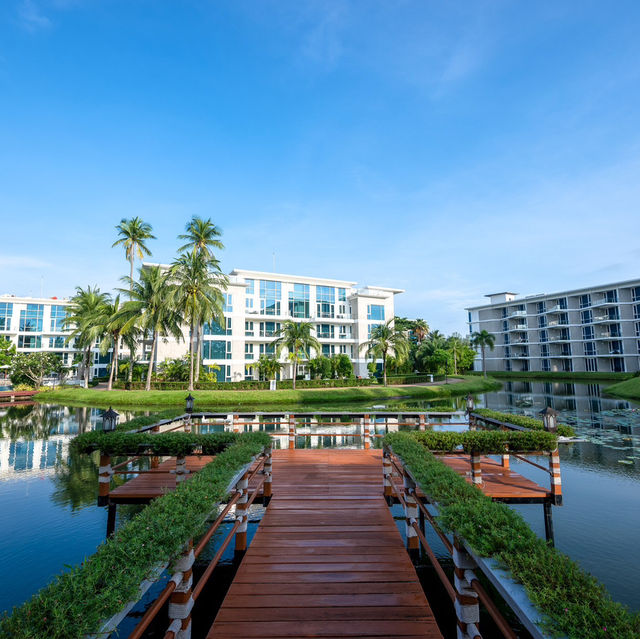 Splash Beach Resort Maikhao Phuket ไม้ขาว ภูเก็ต 