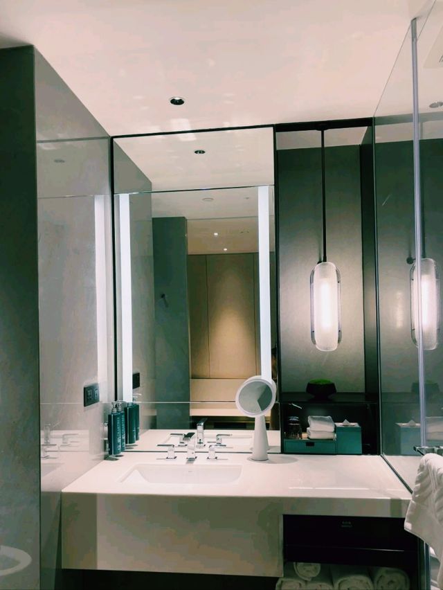 珠海豪華酒店推薦：珠海希爾頓酒店，使用trip.com預定能享受最大優惠
