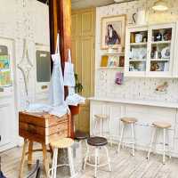 Highwaist Cafe