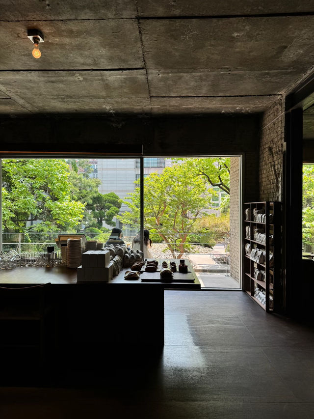 Anthracite, Seoul