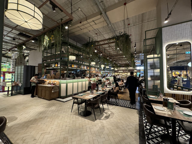 Bianca Italian Restaurant – A Stylish Italian Spot in the Heart of the Mall