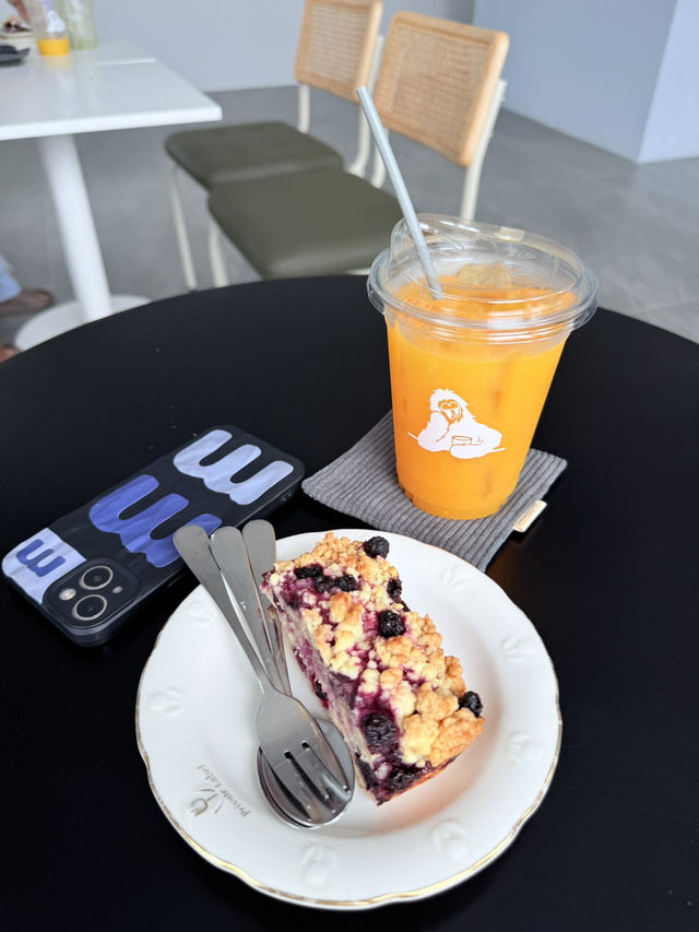 Hollow coffee&co. Krabi 🍵