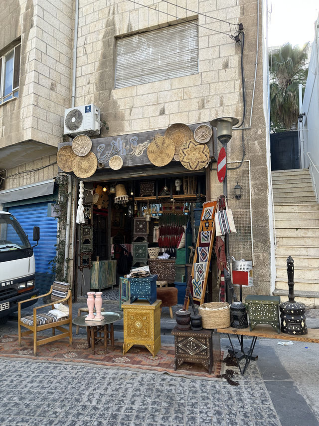 約旦-傑拉什考古遺址Jerash，請注意攤販拍照索取小費