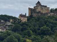 France's Most Beautiful Towns: La Roque-Gageac 🇫🇷✨