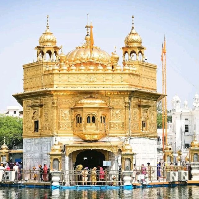 Golden Temple, Amritsar – A Place Where Peace Touches the Soul ✨