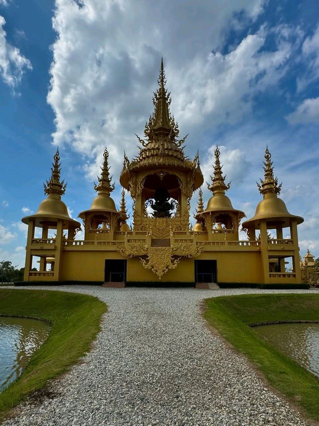 Chiang Rai’s White Wonderland