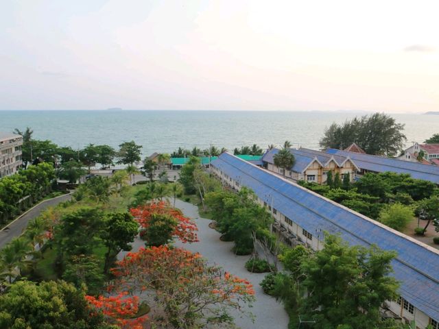 Mercure Rayong Lomtalay Villas & Resort