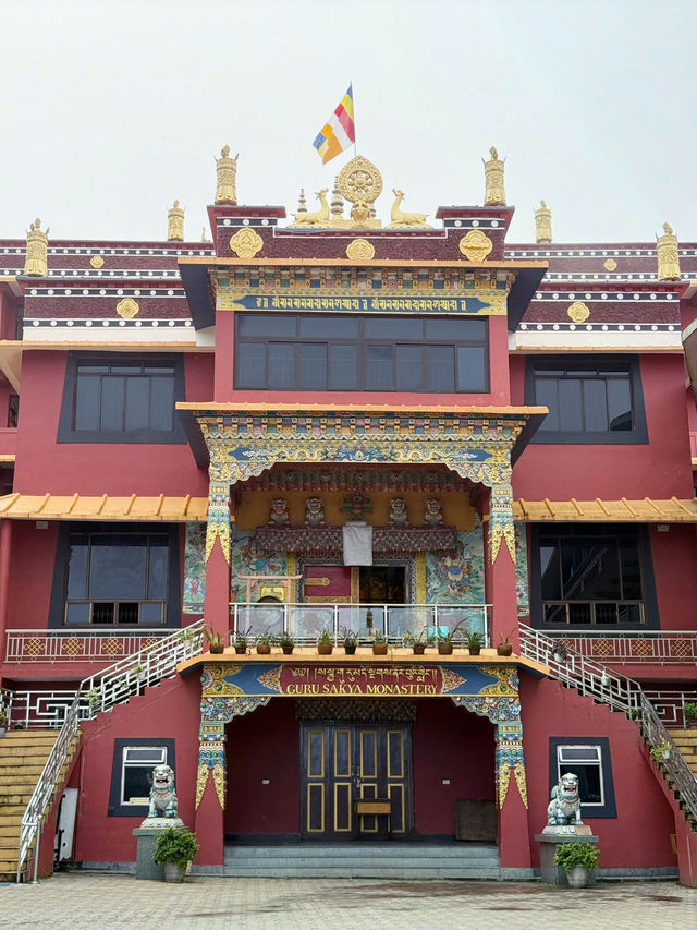 【インド・ダージリン グル・サキャ僧院】ダージリンの奥地に静かに祈りが響く場所