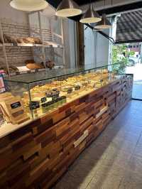 The Mugshot Cafe Bagels, Brews & Heritage Vibes in George Town