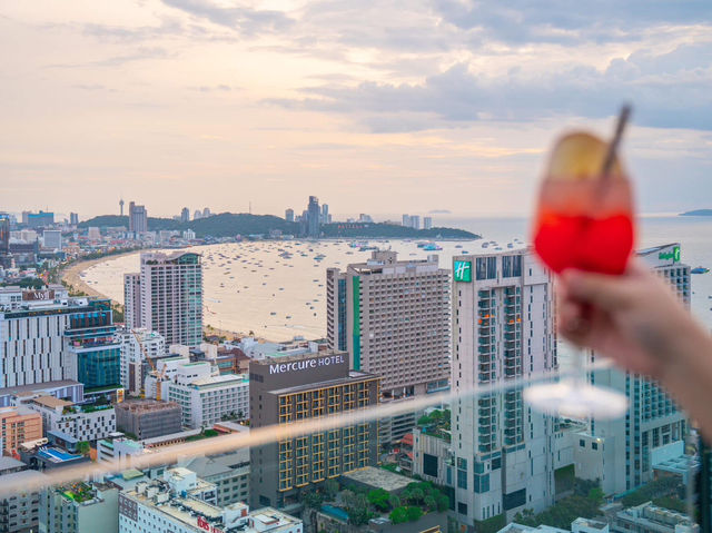 🍷✨ดินเนอร์บน Rooftop วิวสุดปัง พิกัดพัทยา