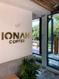 While Ionah Coffee