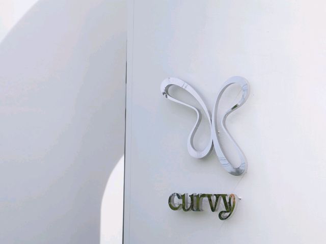 𝑪𝒖𝒓𝒗𝒚.𝒅𝒊𝒏𝒊𝒏𝒈 