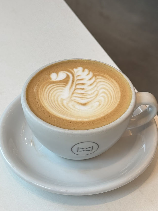Pause It Cafe Hong Kong, Latte Art Meets Urban Calm in Mong Kok