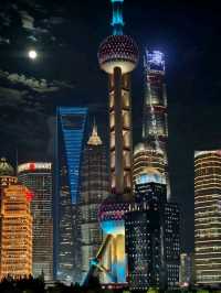 Shanghai Nightscape: Where the City Truly Comes Alive!