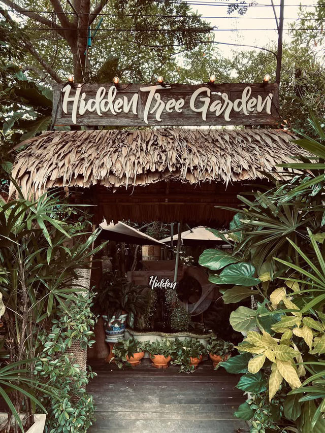 Hidden Tree Garden 