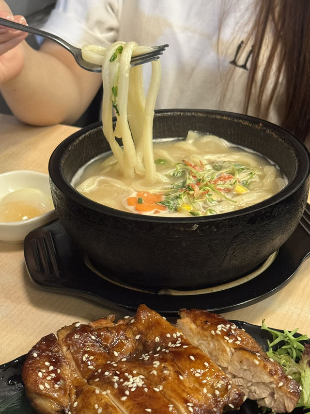 人氣排隊店❣️和風石鍋湯手打烏冬🍲