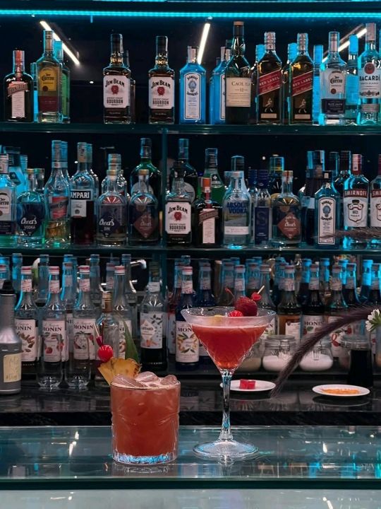Parosand Sky Bar