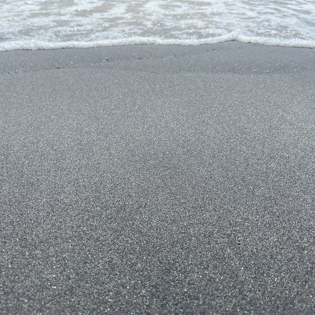 🌴 Pantai Cenang Is Where Island Dreams Come True in Langkawi
