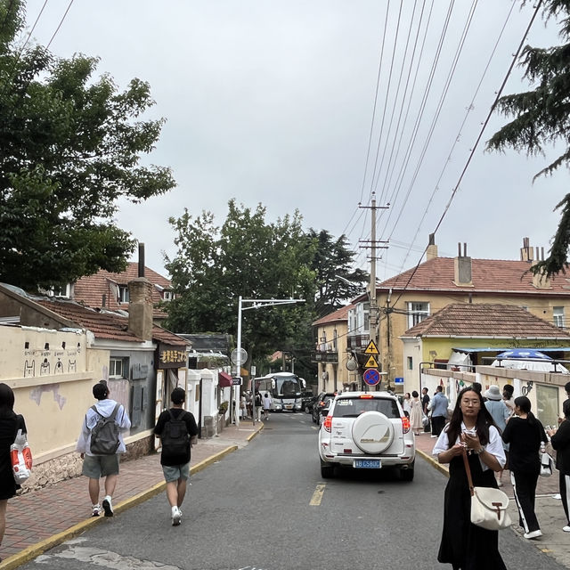 🏘️ Qingdao Alley Adventures — Where Red Roofs Meet Real Life