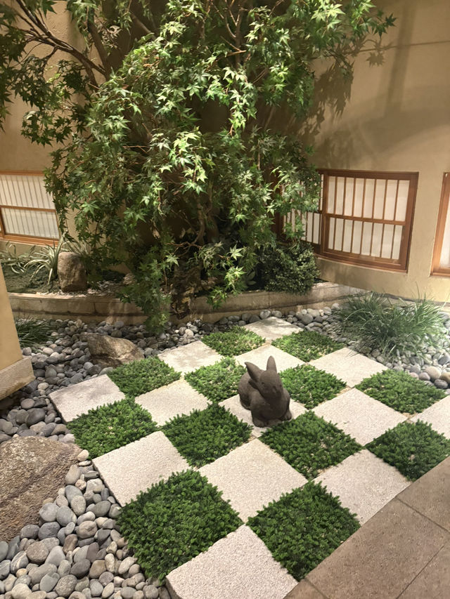 【東京🗼】銀座の隠れた名店発見!料亭のような広々個室で懐石料理🇯🇵 【東京🗼】銀座の隠れた名店発見!料亭のような広々個室で懐石料理🇯🇵
