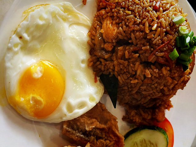 Kafé Roti Bakar – Comforting Kopitiam Flavors at Bukit Gambir
