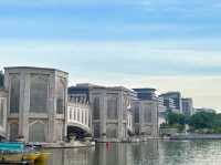 Putra Bridge, Putrajaya – The Iconic Bridge You Must Visit in Malaysia’s Smart City