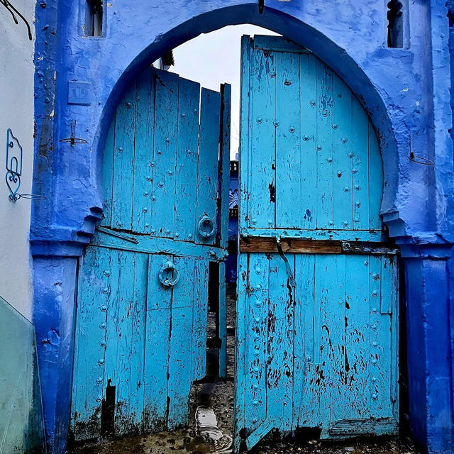 Into the Blue: My Solo Escape to Chefchaouen