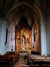 穿越哥德式奇幻建築世界