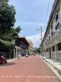 マニラのおしゃれな旧市街を散策