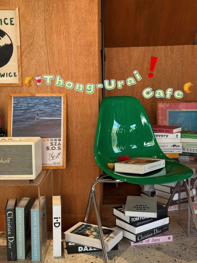“Thong-Urai Cafe At Chiangmai”🥨