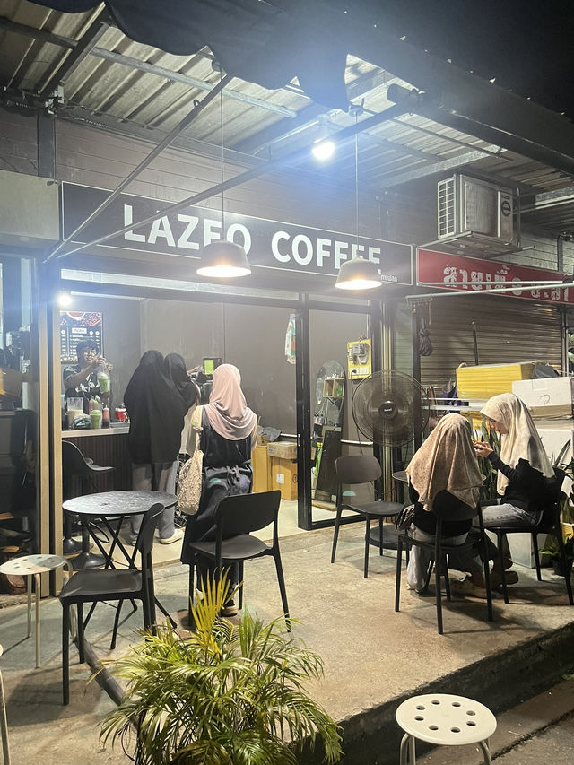 Lazeo coffee ตลาดเก่า Lazeo coffee ตลาดเก่า