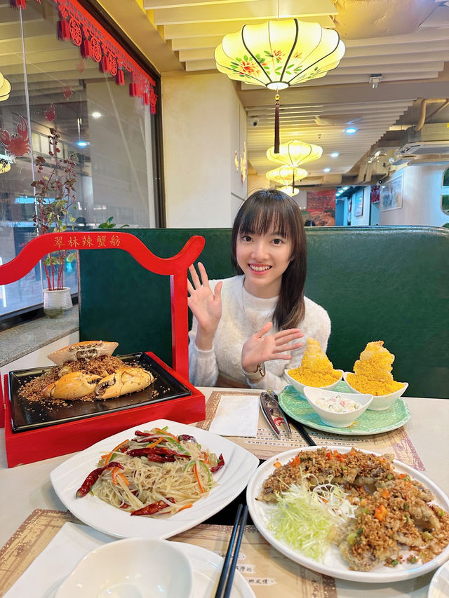 人氣餐廳招牌避風塘辣蟹🦀 人氣餐廳招牌避風塘辣蟹🦀
