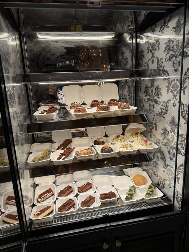 Butterful & Creamorous – The MixC Qingdao