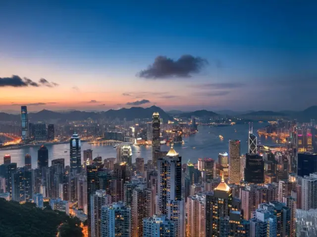 A View That Stops You in Your Tracks: Hong Kong from The Peak