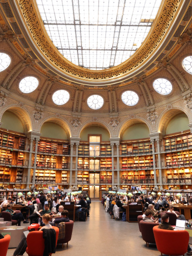 無料で入れる世界一美しい図書館】フランス国立図書館 | Trip.com パリ