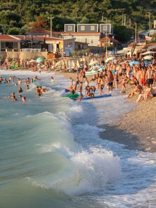 Himarë 是阿爾巴尼亞裡維埃拉最棒的休閒勝地🏖️✨