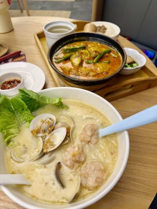 🍽️ Not Just a Breakfast Spot — A Must-Try for All-Day Local Food!
