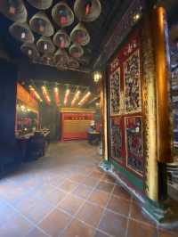 One of Hong Kong’s most famous urban temples⛩️