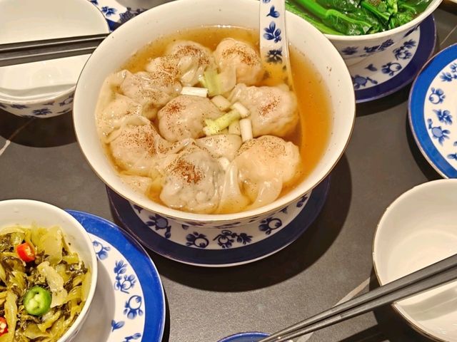 Michelin-Worthy Wontons & Dim Sum Delights at 昇运来云吞面