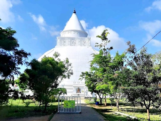 Tissamaharama Raja Maha Vihara