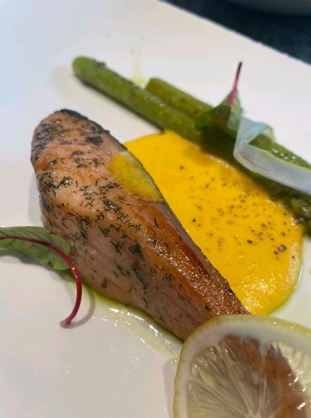 Mouthwatering Food at W hotel Chengdu🇨🇳 Mouthwatering Food at W hotel Chengdu🇨🇳