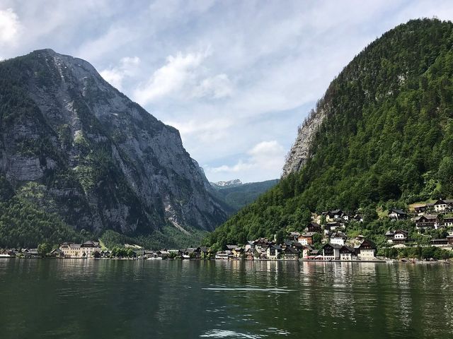 Enchanting Wonders of Hallstatt, Austria 🏞️